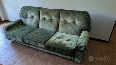 Set divano 3 posti + 2 poltrone in velluto verde