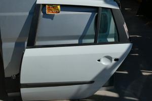 Portiera posteriore sinistra RENAULT LAGUNA 2005