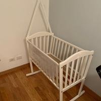 Culla a dondolo in legno