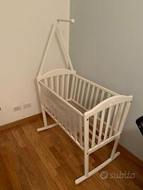 Culla a dondolo in legno