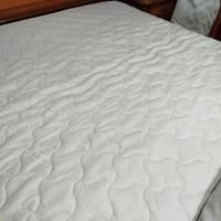 materasso e rete matrimoniale 