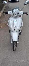 Piaggio Beverly 300
