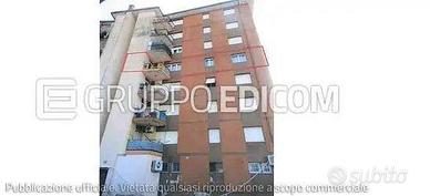 Immobile in asta di 92 m² con 3 locali e box auto 