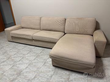 Divano IKEA 3 posti con chaise-longue beige