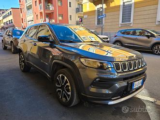 Jeep Compass praticamente nuova