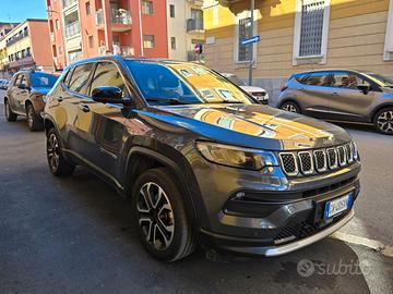 Jeep Compass praticamente nuova