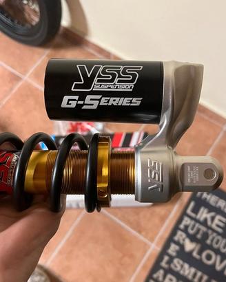 ammortizzatore yss NUOVO