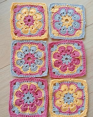 Decorazioni casa Mattonelle GrannySquare uncinetto