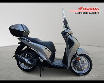 HONDA MOTO SH - SH 150 Abs my17
