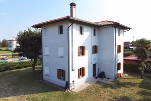 CASA INDIPENDENTE A VALVASONE ARZENE