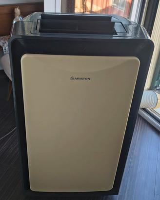 CONDIZIONATORE PORTATILE ARISTON  9000 btu/h