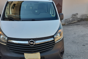 Opel vivaro 9 posti