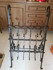 Portabottiglie in ferro battuto