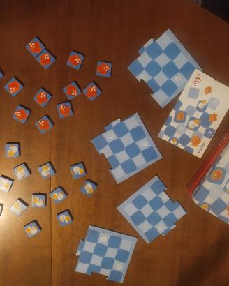 dama in legno Sevi, in scatola di metallo 