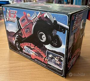 Super Size Trucks - Orange Blossom Special II - MB