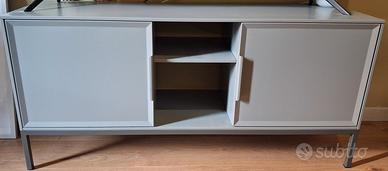 Mobile tv IKEA tullstorp