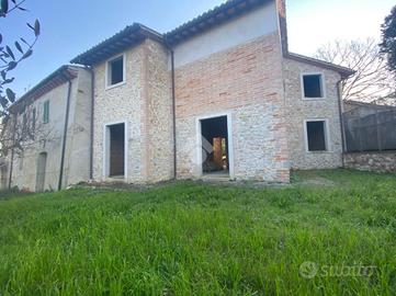 CASA SEMINDIPENDENTE A ACQUASPARTA