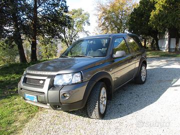 LAND ROVER FREELANDER TD4 SPORT COUPE