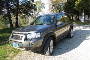 LAND ROVER FREELANDER TD4 SPORT COUPE