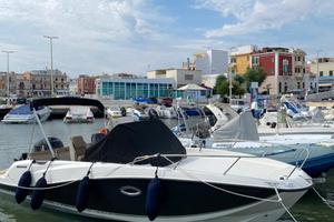 Barca QUICKSILVER ACTIV 675 SUNDECK