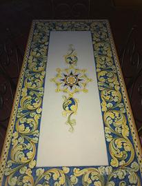 Tavolo di  cercamica Caltagirone in pietra lavica