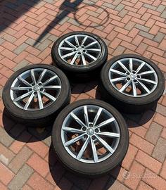 Cerchi in lega 16” + pneumatici Bridgestone