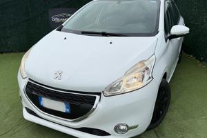 Peugeot 208 2013 1.2 BENZINA NEOPATENTATI NAVI FUL