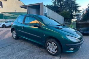 Peugeot 206 1.1 XT