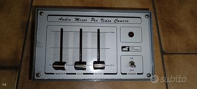 Nuova Elettronica Mixer audio per videocameraLX908