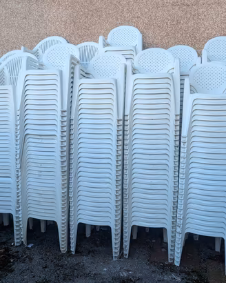 500 sedie in resina bianche Bistrot 