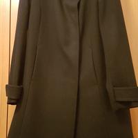 Cappotto nero in lana