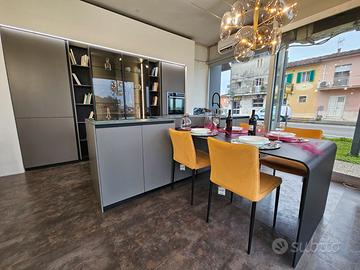 Cucina modello "Filo"    prezzo Listino  € 28500