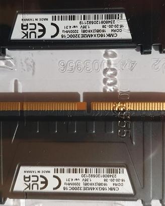 2X8GB RAM DDR4 Corsair Vengeance LPX 3000MHz CL16