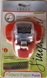 Perforatore per carta