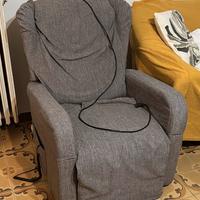 Poltrona mororizzara per anziani o disabili