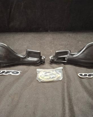 Coppia paramani Ufo cross