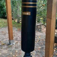 Sacco da boxe per l'allestimento
