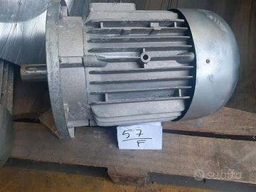 3 MOTORI BONFIGLIOLI 5,5KW 2800GIRI  N57