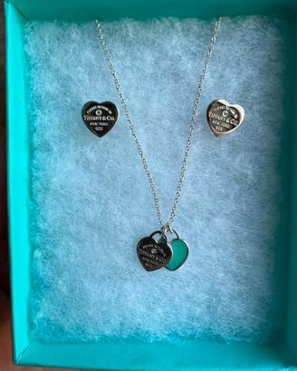 Set pendente e orecchini in argento con diamanti