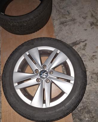 cerchi in lega golf 8  completi di gomme