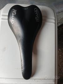 sella italia slr carbon fibre