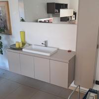 Mobile Bagno completo . mobile specchio ,vasca lav