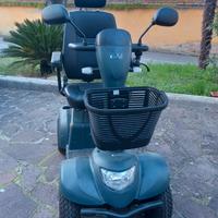 Scooter elettrico per interni ed esterni
