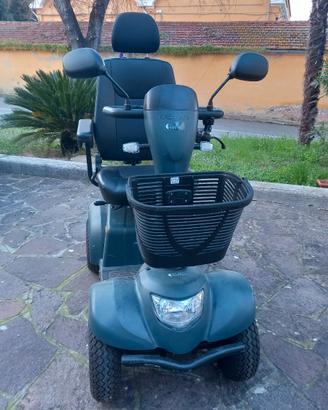 Scooter elettrico per interni ed esterni