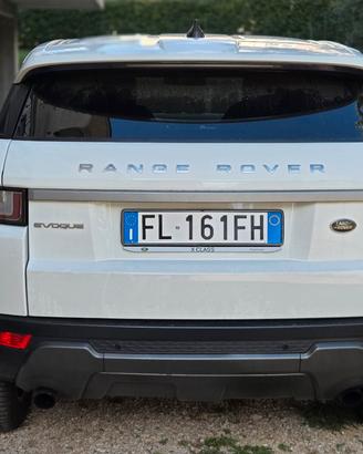 Range rover evoque 