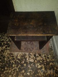 sgabello  in legno antico  padova via guizza