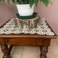 Tavolino vintage in legno massello