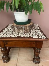 Tavolino vintage in legno massello