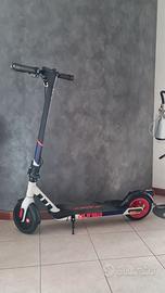 MONOPATTINO ELETTRICO APRILIA PARI AL NUOVO