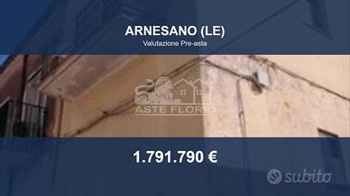 Immobile in asta di 204 m² con più di 5 locali a A